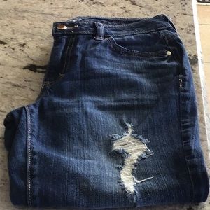 Jennifer Lopez Capri